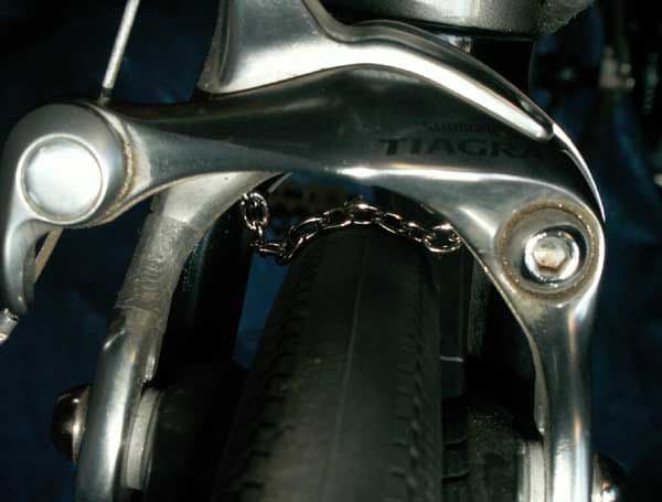 Pena Anti-Puncture Chainette for Gravel and Debris Removal